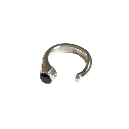 STERLING SILVER RING WITH A NATURAL BLUE TOPAZ